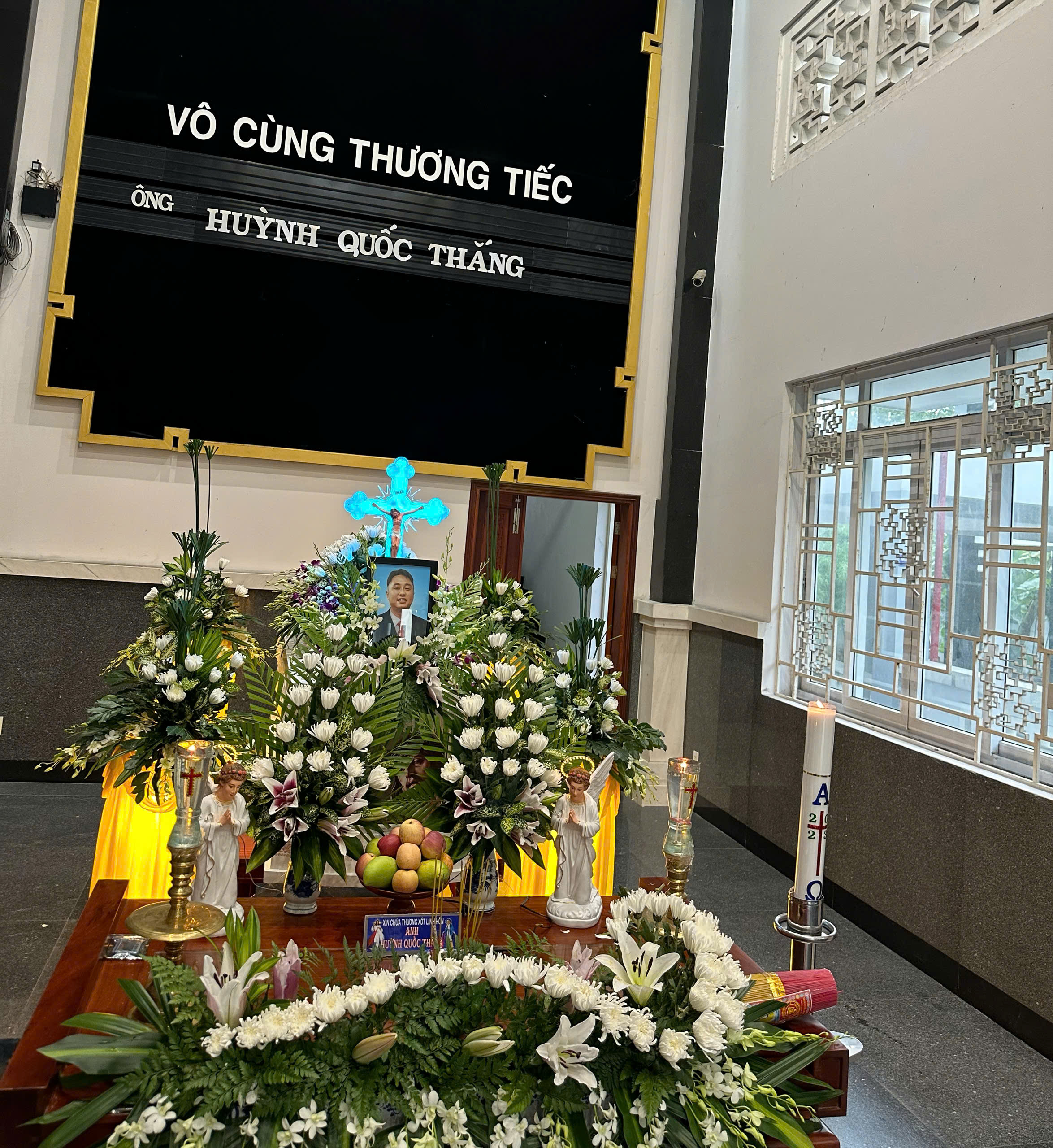 Không gian tang lễ